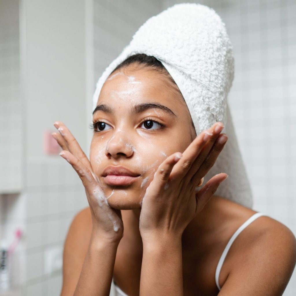 www.mybeautynook.com - difference between physical and chemical exfoliation