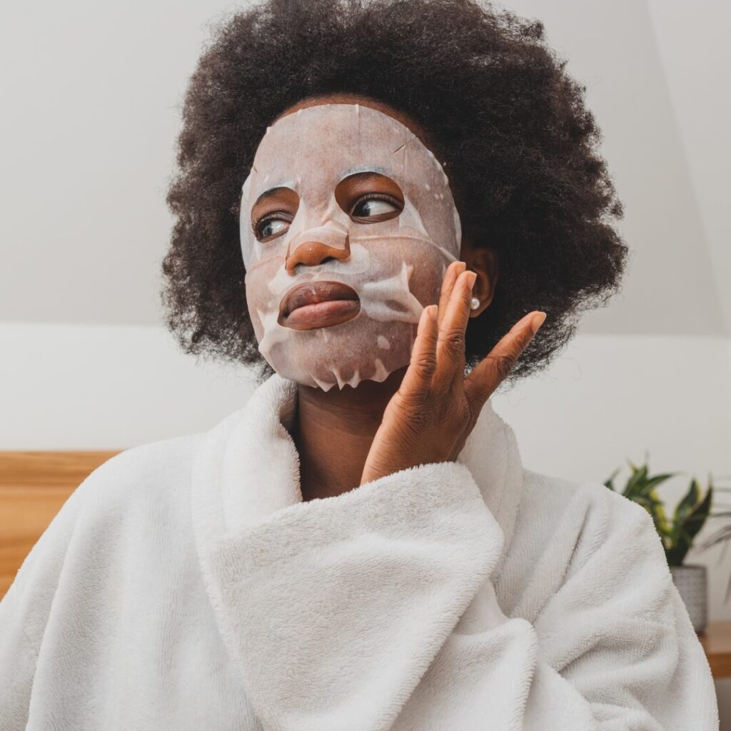 Find a soothing face mask for Ghana's hot weather